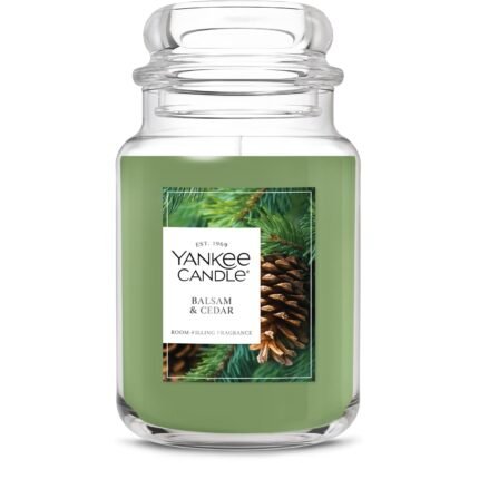 Yankee Candle Balsam & Cedar, Holiday Scented Candle, 22oz Large Jar with up to 150 Hour Burn Time, Giftable