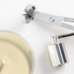 Yankee Candle Christmas Cookie, Scented Candle, 22oz Large Jar with up to 150 Hour Burn Time, Giftable, Holidays