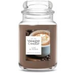 Yankee Candle Vanilla Cupcake, Scented Candle, 22oz Large Jar with up to 150 Hour Burn Time, Giftable, Birthdays